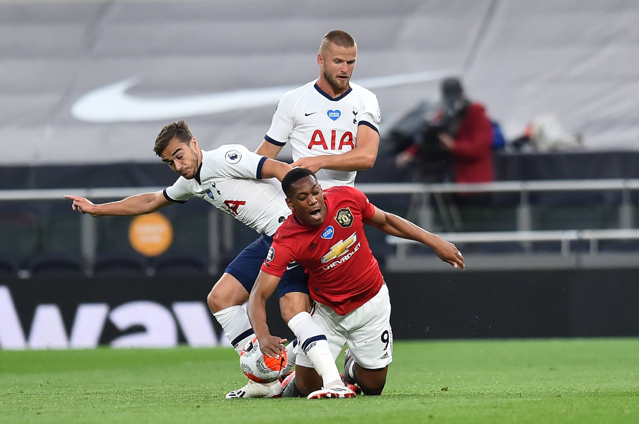 英超前瞻：利兹联刚逃离降级区冲击连胜，利物浦希望重返胜轨（英超前瞻：利兹联脱险后冲击连胜，利物浦力争重返胜轨）