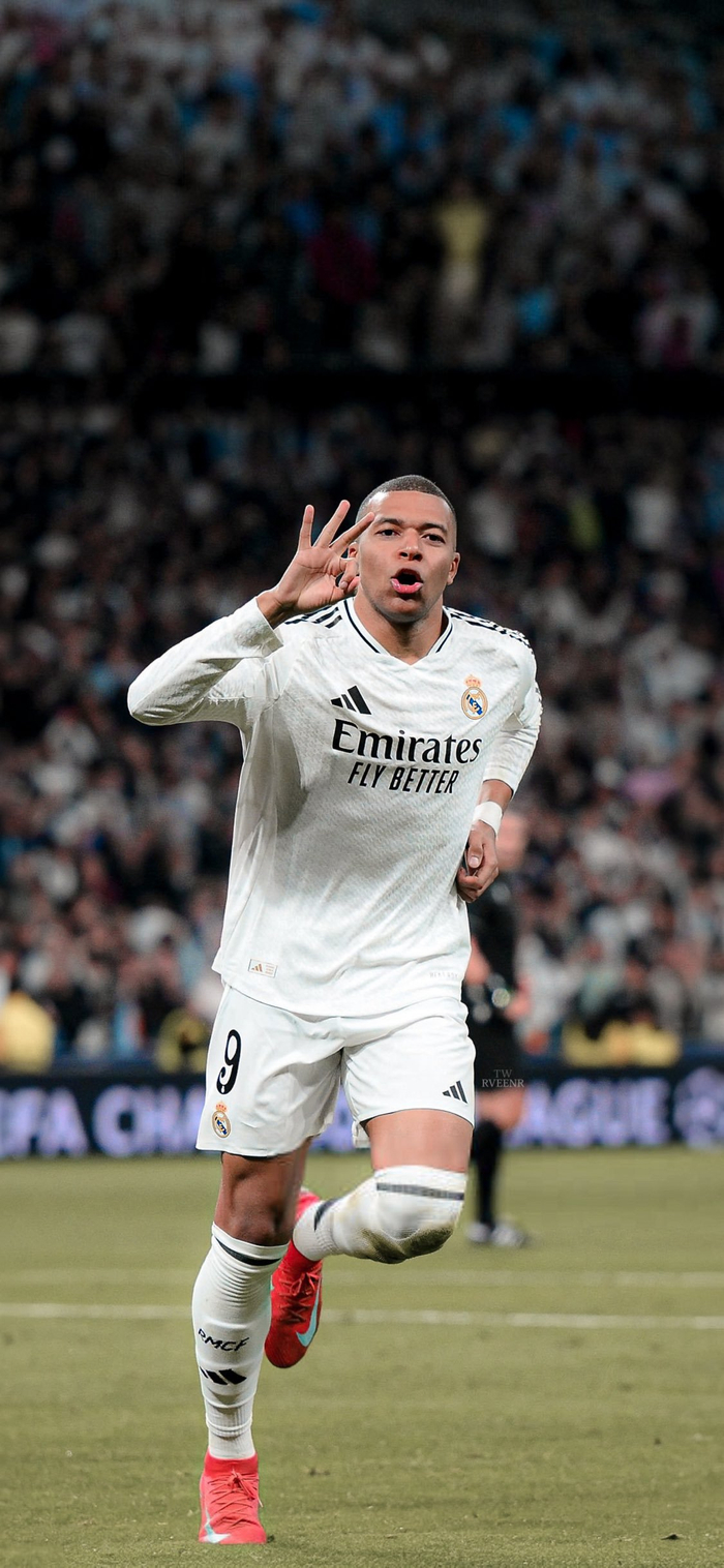 官方：弟媳之子伊萨戈与切尔西签下首份职业合同（切尔西官宣：蒂亚戈·席尔瓦之子伊萨戈签下首份职业合同）