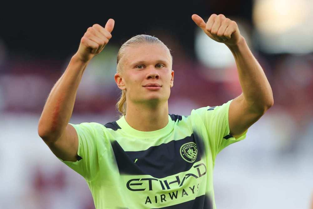 前队友：迪巴拉当时很羡慕我的法拉利，但为了保持谦逊他没买（前队友称迪巴拉曾羡慕他的法拉利，却为谦逊放弃购买）