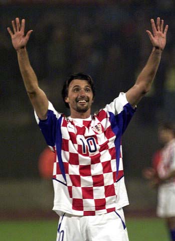 NBA球队战术解析：勇士防守新打法,（勇士防守革新：NBA战术深度解读）