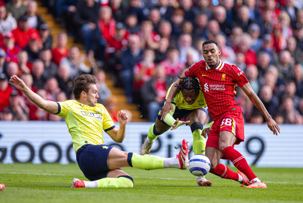 ⚽️2025年度中超最佳评选他来啦！鏖战一年，谁是中超最佳球员！（⚽️2025中超年度最佳评选开启：鏖战一年，桂冠花落谁家？）