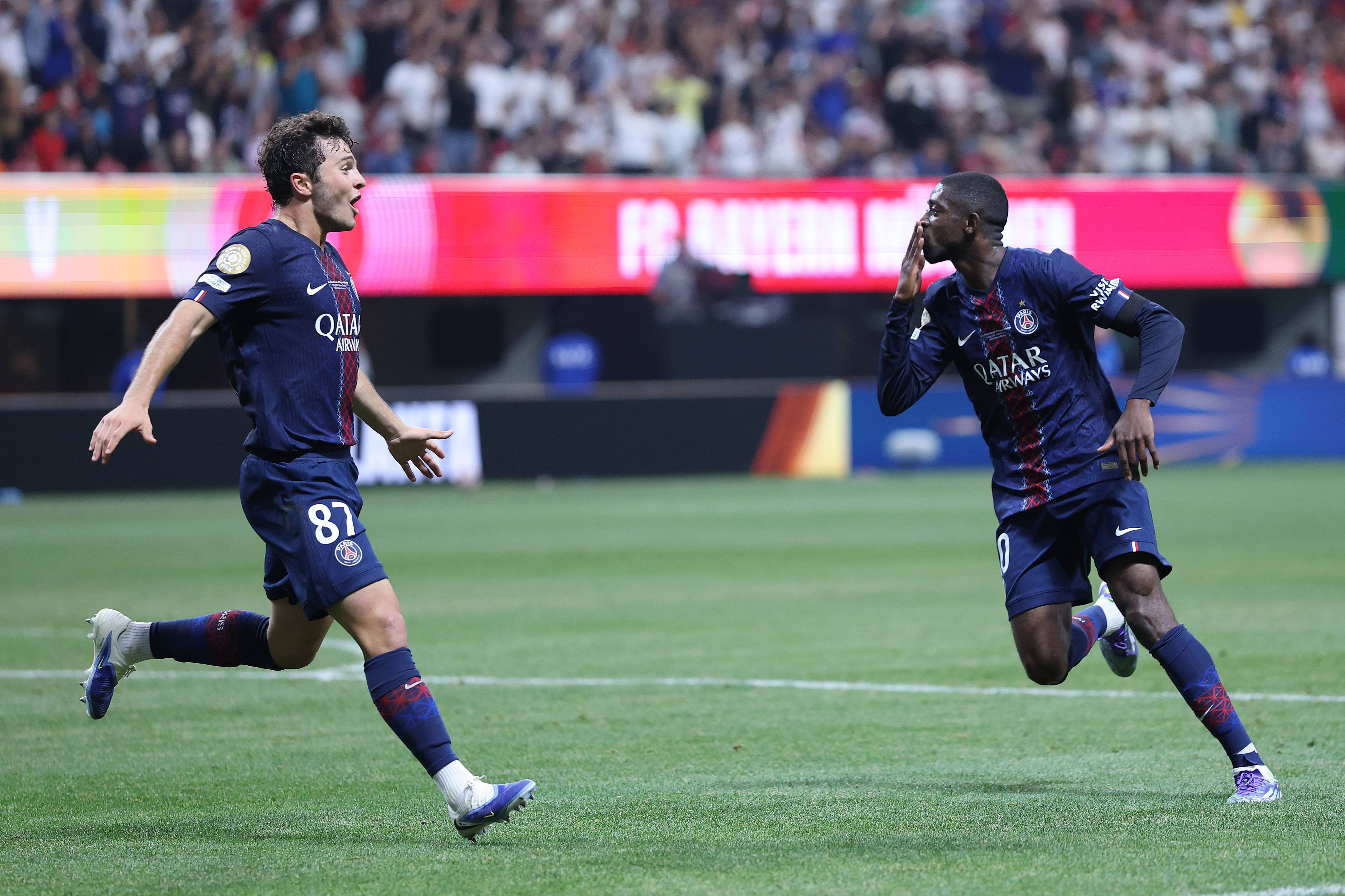 泰晤士：利物浦在关注莱昂尼和格伊；布拉德利出战社区盾存疑