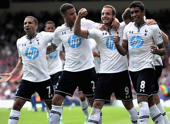 欧洲杯小组赛赛程公布，强队对决引关注（欧洲杯小组赛赛程出炉，豪门碰撞成焦点）