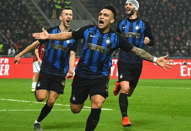 德甲半场：曼赞比破门，海登海姆0-1弗赖堡（德甲半场战报：曼赞比建功，海登海姆暂0-1落后弗赖堡）