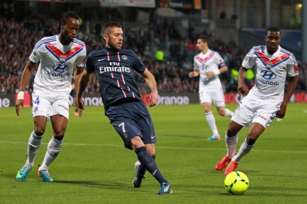 对手最怕他拿球（他一拿球，对手就慌）