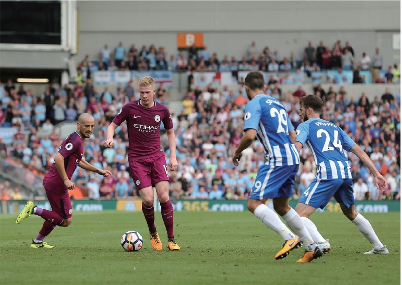 邮报评曼联近5年引援TOP30：姆伯莫第1，C罗第4，桑乔垫底（《邮报》评选曼联近五年30大引援：姆伯莫居首，C罗第4，桑乔垫底）