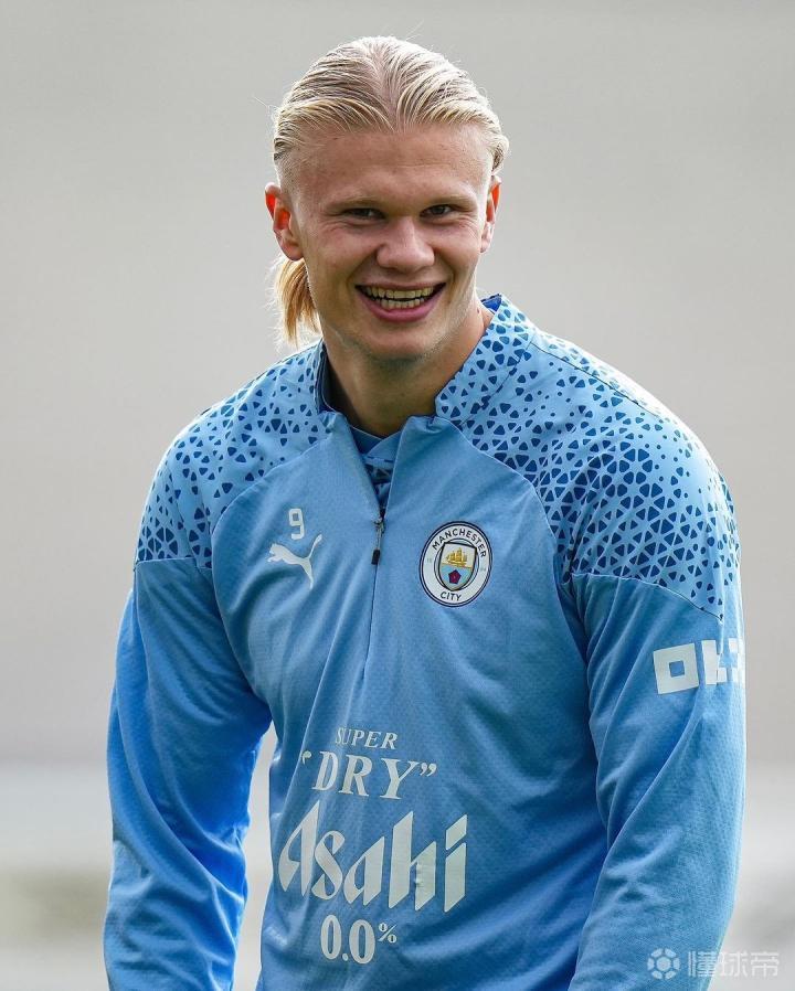 状态良好！湖人虽落败，但是詹姆斯三项数据全场最佳（湖人惜败，詹姆斯三项数据领跑全场）