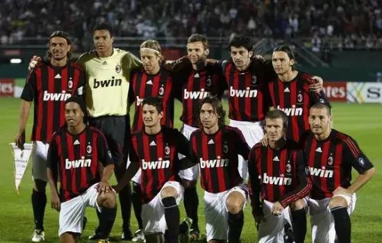 托特纳姆热刺和纽卡斯尔联队得知了从竞争对手那里挖走卡洛·安切洛蒂钟爱的进球机器的可能性。（热刺与纽卡被曝有望从对手手中挖走安切洛蒂偏爱的进球机器）