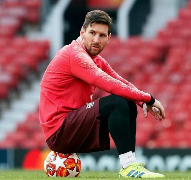 英超前瞻：热刺盼摆脱主场虫形象，曼联做客欲报4杀之仇（英超前瞻：热刺力求摆脱主场虫标签，曼联客场誓报四杀之仇）