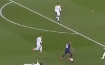 足球德国队主帅回应质疑：球队需要时间重建（德国队主帅回应质疑：球队重建尚需时日）