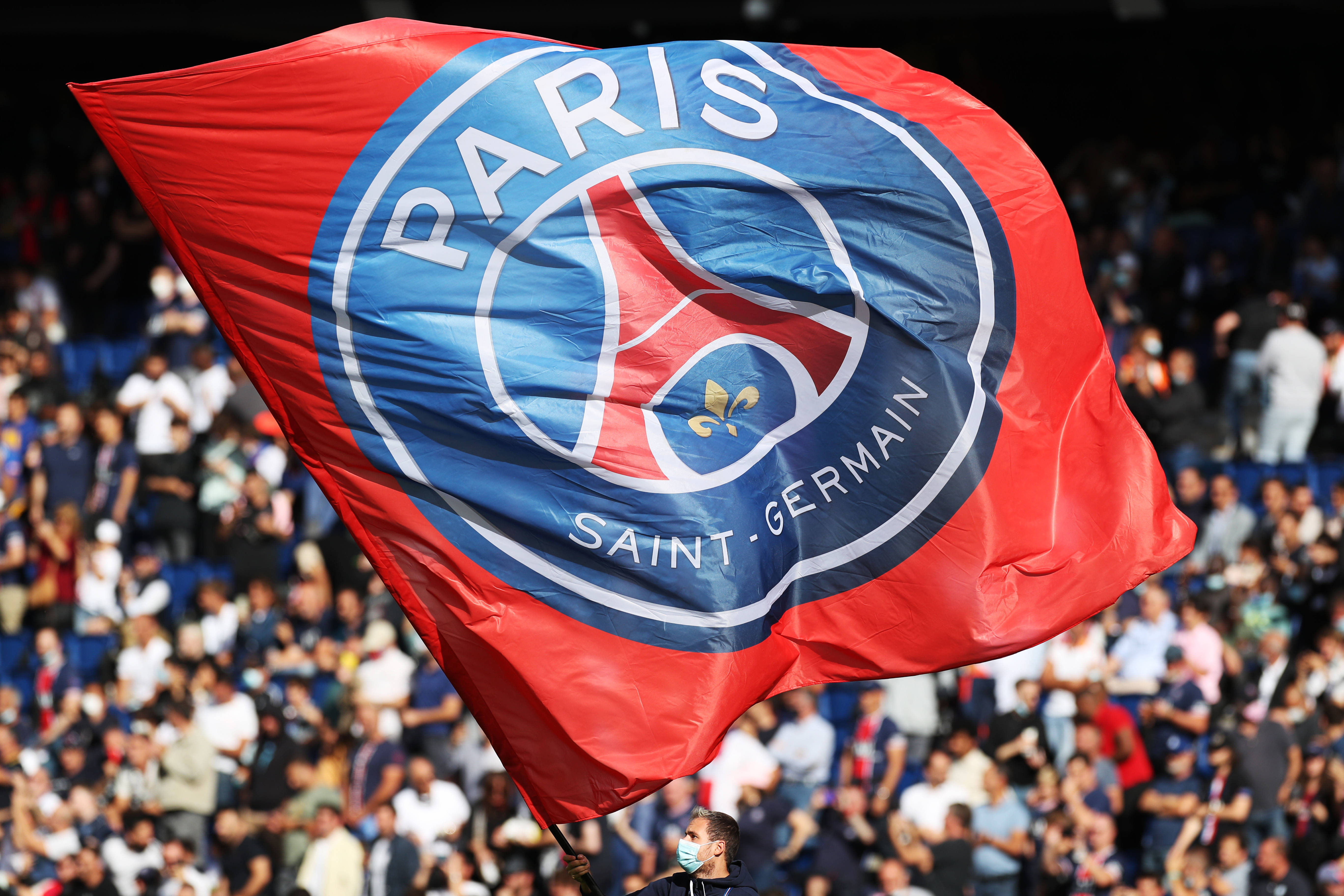 里程碑，英博后卫曹海清俱乐部赛事已出战200场（英博后卫曹海清达成俱乐部200场里程碑）