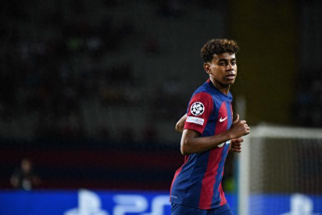 拜仁德甲13轮净胜球+40五大联赛第一，比第二名巴萨多了15球（德甲13轮后拜仁净胜球达+40，领跑五大联赛，较次席巴萨多15球）