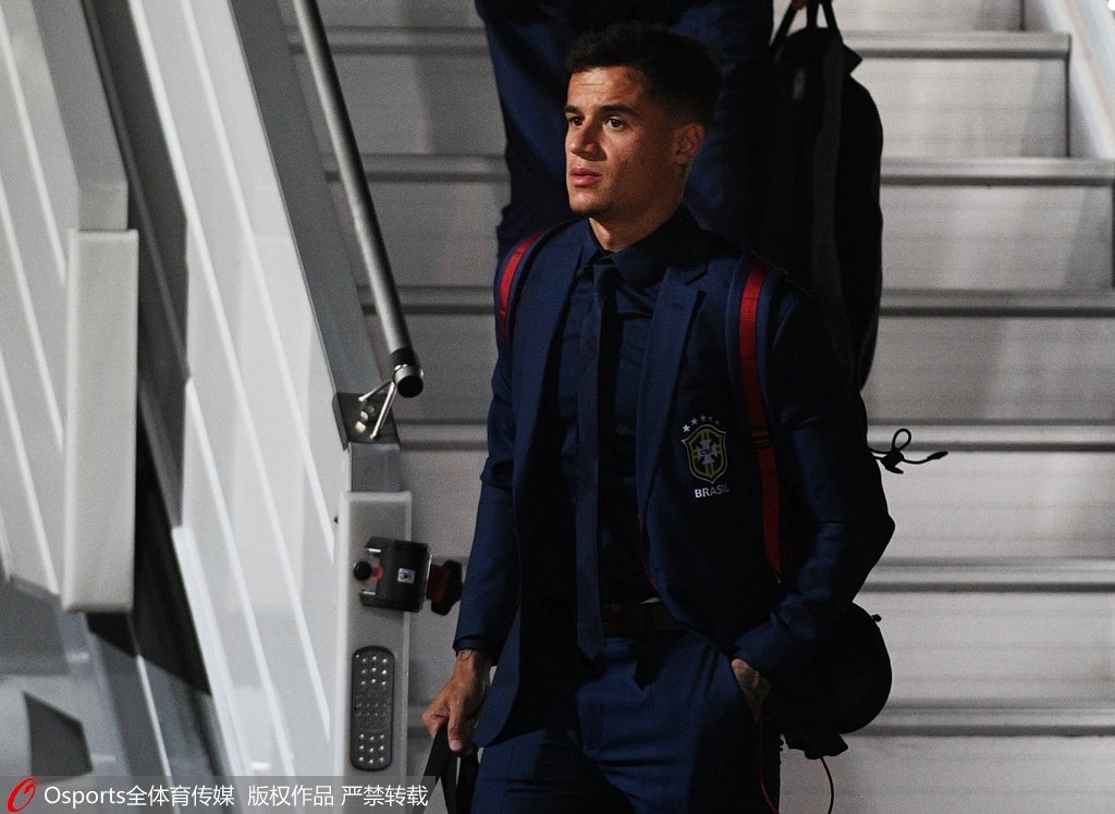 费兰·托雷斯戴帽创生涯新高！巴萨锋线涅槃重生（费兰-托雷斯上演帽子戏法刷新个人纪录，巴萨锋线浴火重生）