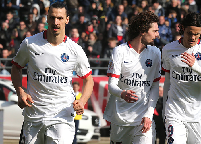 范晓冬：亚泰不破不立需要重建，最适合的人选是杜震宇（范晓冬：亚泰唯有重建方能突围，杜震宇是最佳人选）