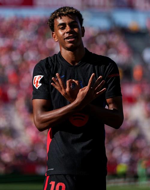 亚特兰大vs佛罗伦萨：卢克曼、斯卡马卡首发，德赫亚、莫伊塞-基恩出战（亚特兰大对阵佛罗伦萨：卢克曼、斯卡马卡先发，德赫亚、莫伊塞-基恩登场）