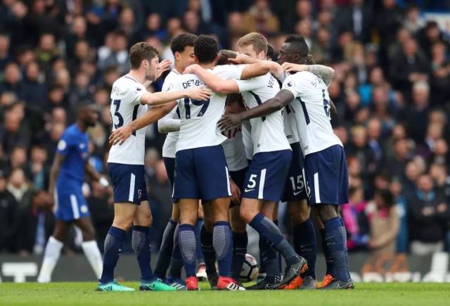 贾洛：尼科有机会赢得金球奖；维尼修斯很强但更喜欢罗德里戈（贾洛称尼科有望问鼎金球；肯定维尼修斯实力却更青睐罗德里戈）