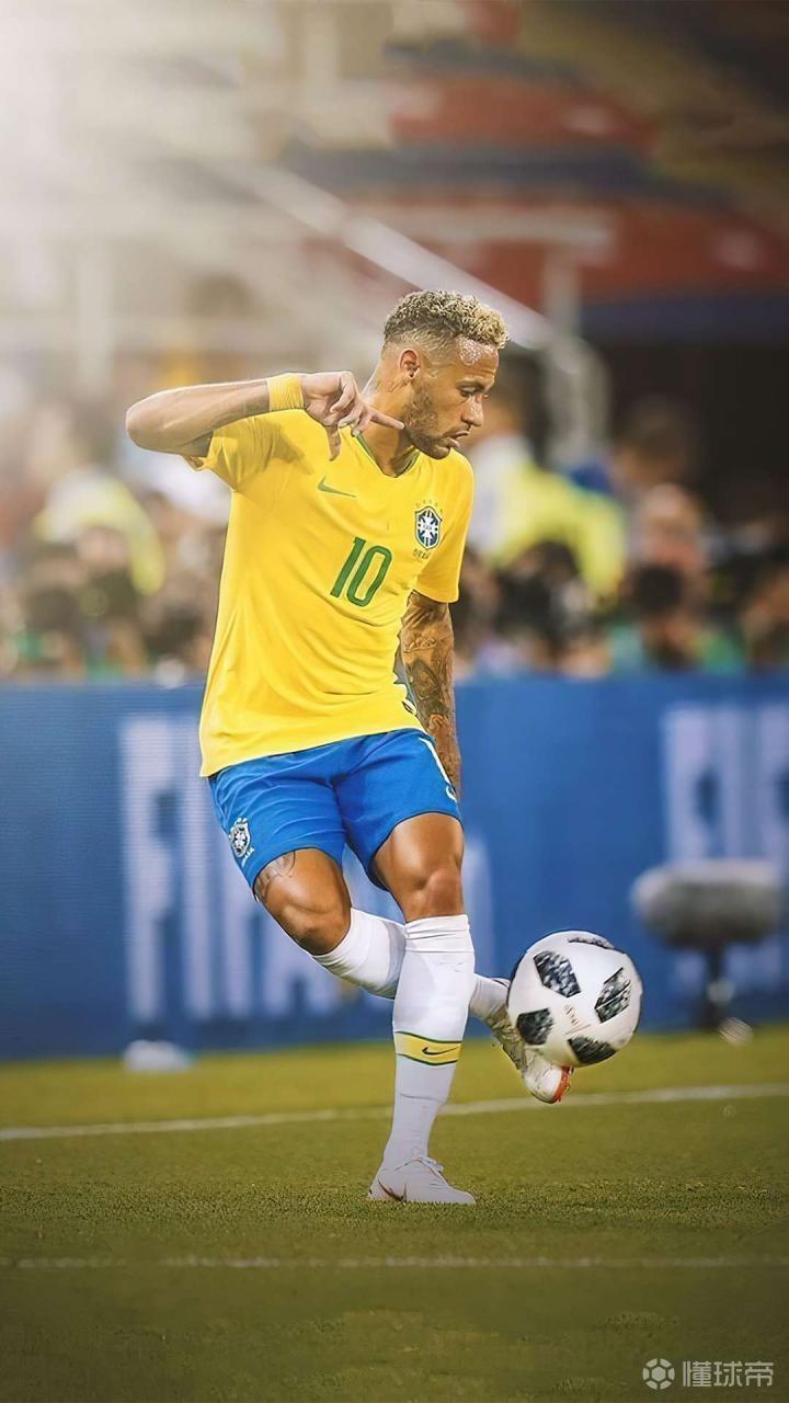 TA评2026世界杯百大球星：姆巴佩居首，梅西第8、C罗第25（2026世界杯百大球星榜出炉：姆巴佩登顶，梅西第8，C罗位列第25）